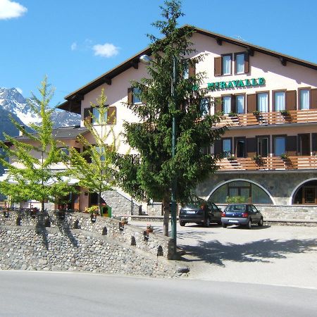 Hotel Ristorante Miravalle Teglio Exterior foto